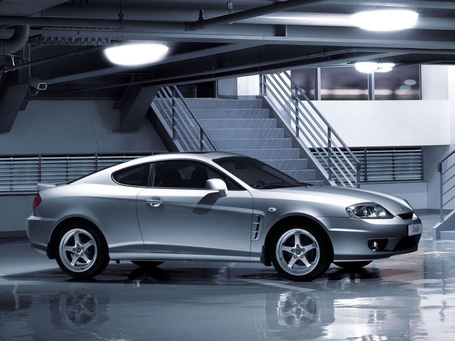  Hyundai Coupe 2005 года  (фото 4 из 16)